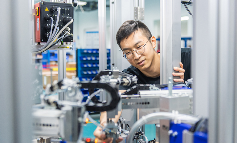 均普智能产线 官网使用.jpg